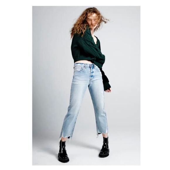 Pistola Charlie Distressed High Rise Straight Leg in Ruthless Size 32/14 $148 - Picture 1 of 9